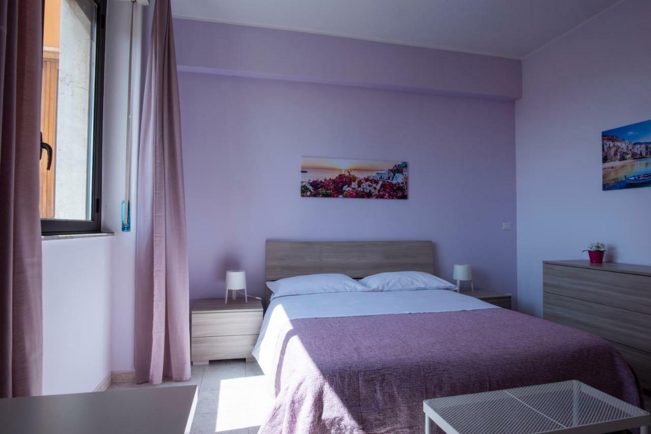 Ofelia House&Rooms Cibali Bagian luar foto