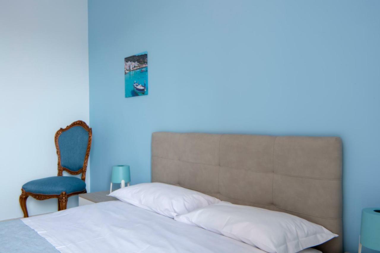 Ofelia House&Rooms Cibali Bagian luar foto