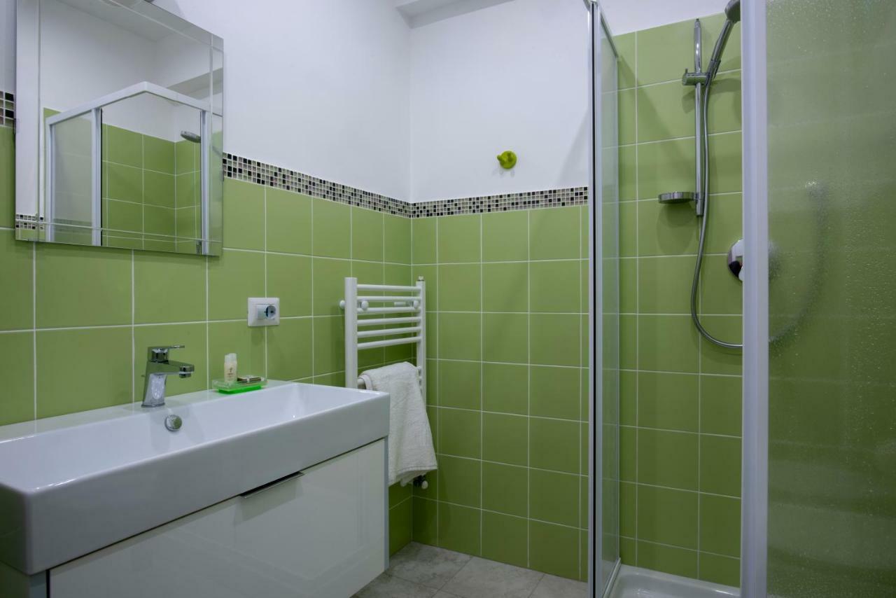 Ofelia House&Rooms Cibali Bagian luar foto
